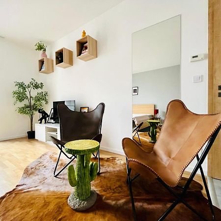 Bp-Est Cp Studio Budapest Eksteriør billede